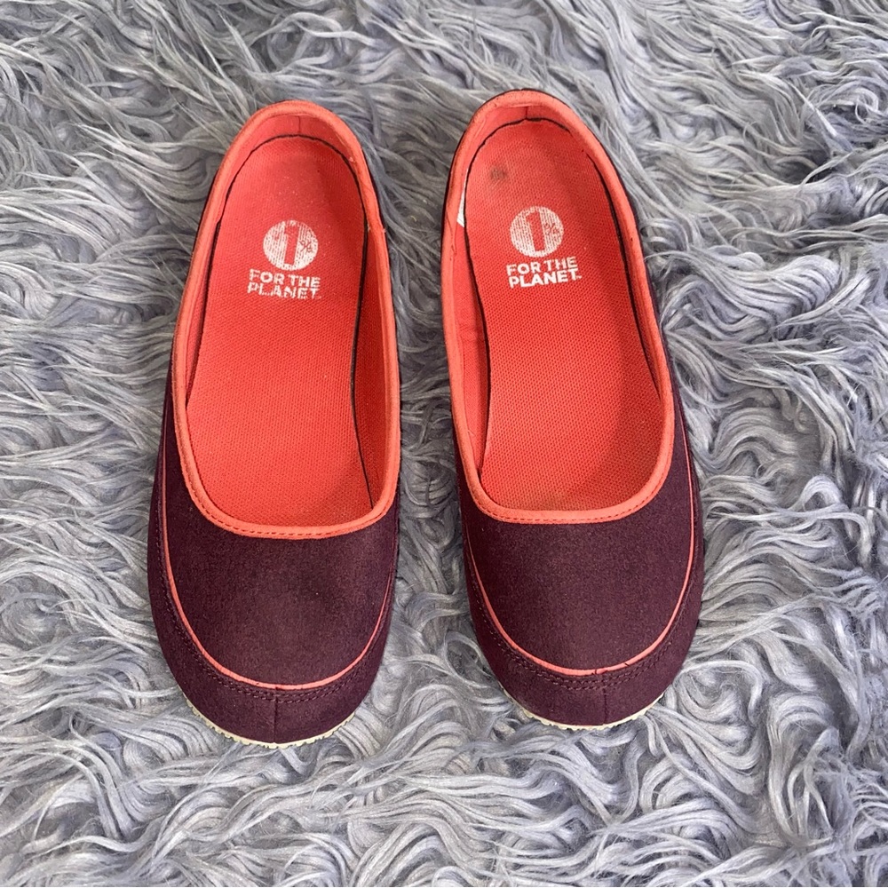 Patagonia Red Flats Size 7